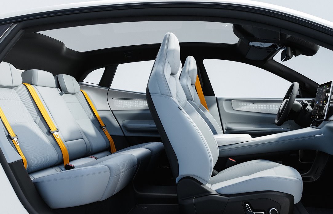 Polestar-4-2024-Innerraum 2