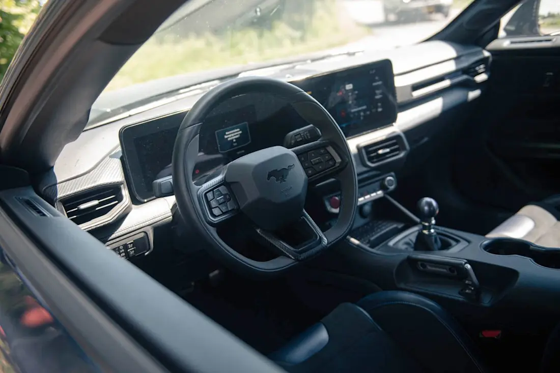 AutoRAI Ford Mustang Dark Horse 27
