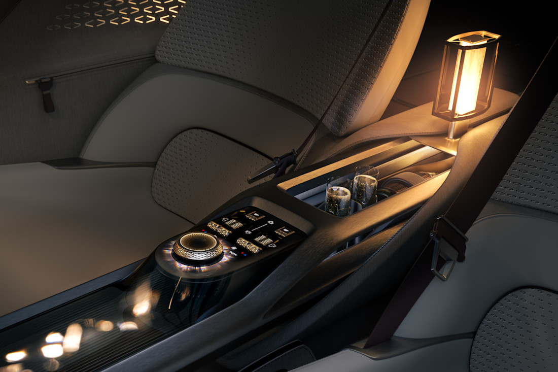 Bentley-EXP-15-2025-interior (7).jpg