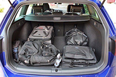 Editorial 2016 volkswagen golf r variant jy 39