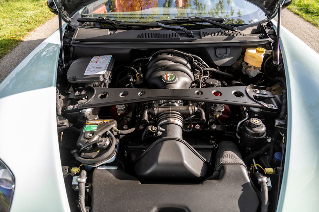 Alfa-Romeo-8C-descapotable-más-bonito (7).jpg