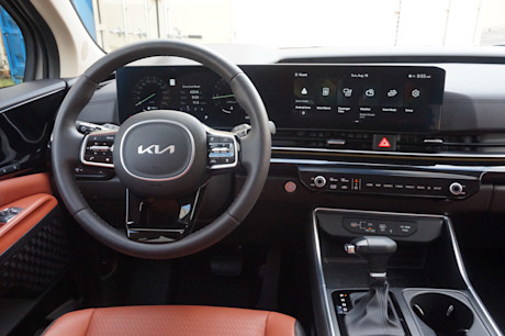 Editorial 2025 kia carnival jl 20