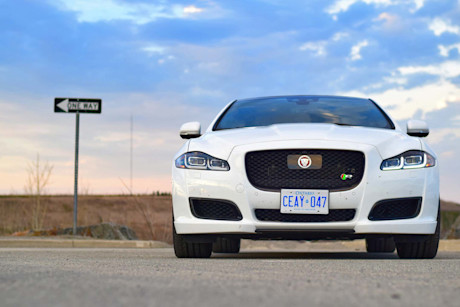 Editorial 2018 jaguar xjr 575 09 jp