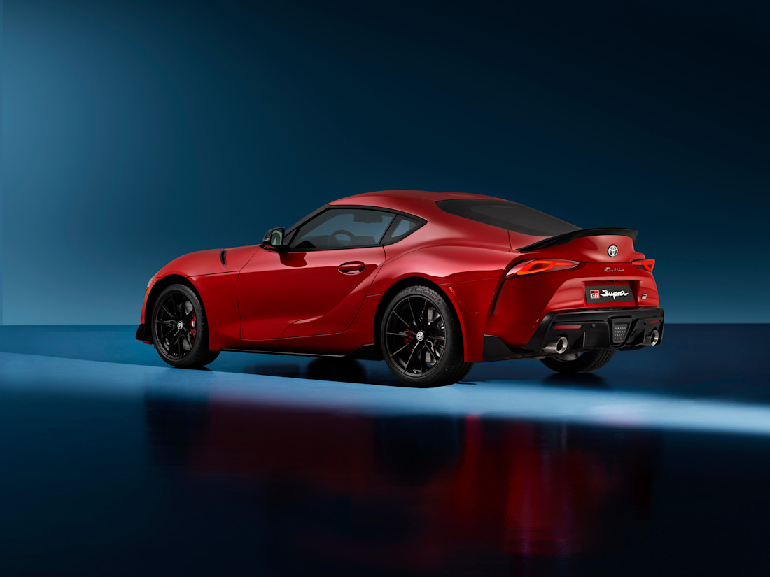 Toyota GR Supra Lightweight EVO: 340 CV e cambio manuale