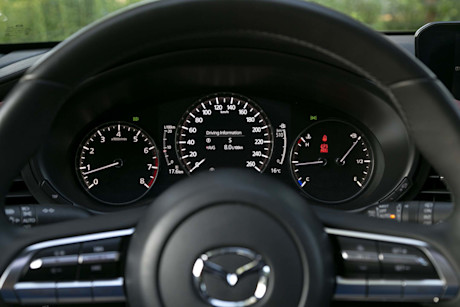 Editorial 2019 mazda3 sport gt 17 jw