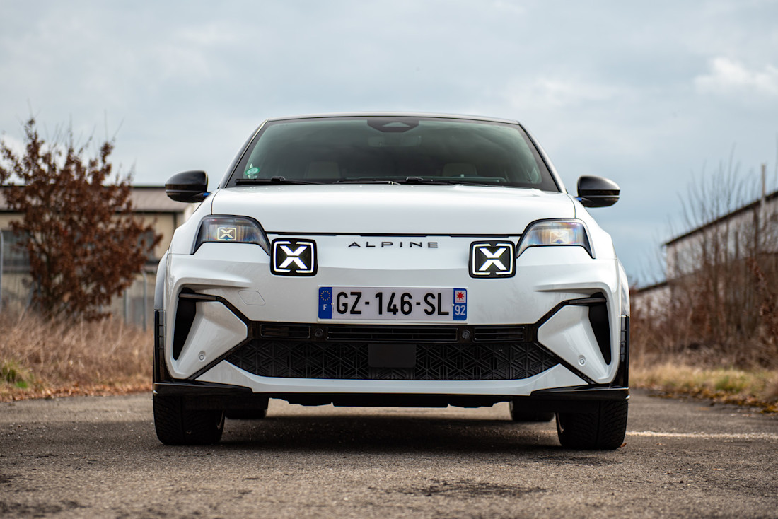 alpine-a290-2025-front