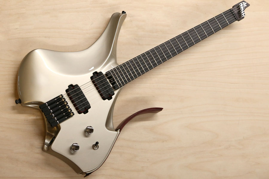 McLaren Speedtail guitarra (2).jpg