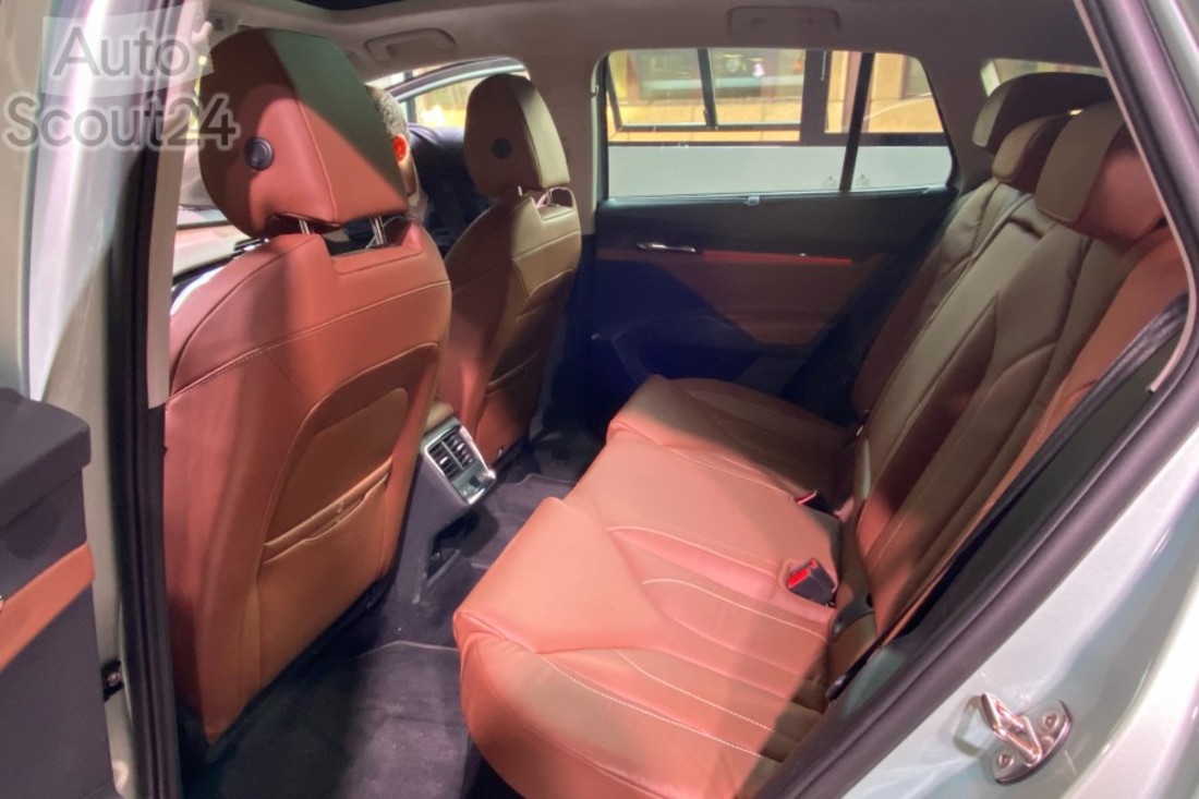 Skoda-Enyaq-iV-Madrid.06 (2).jpg