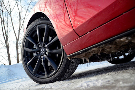Mazda3 Sport AWD contre Subaru Impreza 2020 : match comparatif Body Image