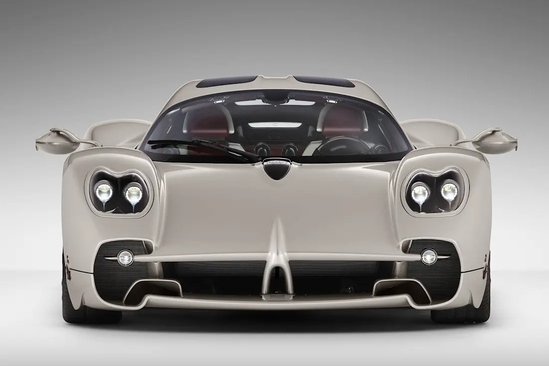 Pagani-Utopia-2023-Front