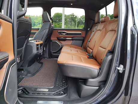 Editorial 2019 ram 1500 laramie longhorn 10 sw