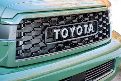 Editorial 2020 toyota sequoia sr5 trd pro 09 jm