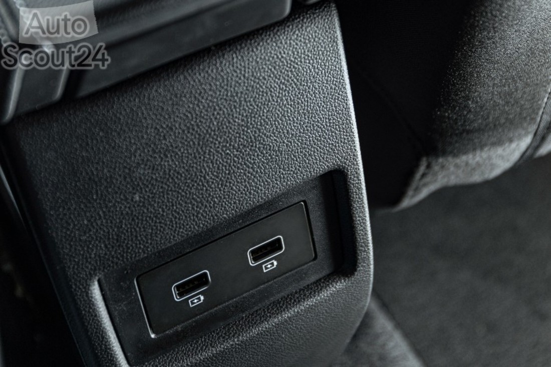 R-DAM_1345543 (1).jpg