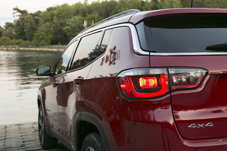 Editorial 2017 jeep compass north 4x4 08 jw