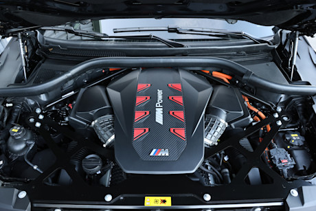 test-lamborghini-urus-bmw-xm-3-3e76ca-66e188-bbcc2a