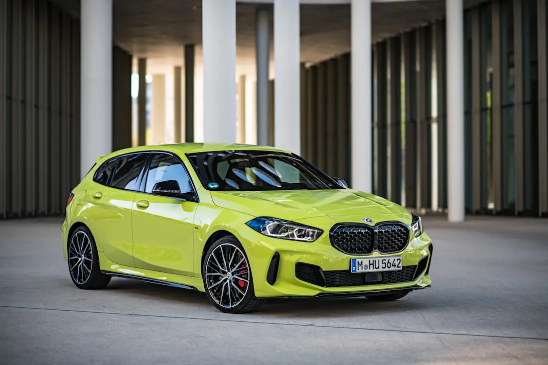 BMW M135i xDrive (2022) statisch, vooraanzicht BMW M135i xDrive (2022) statisch, vooraanzicht