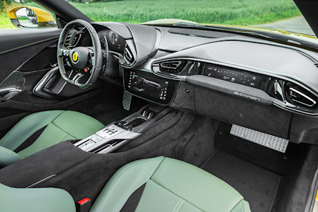 Editorial 2025 ferrari 12cilindri fd mbu 240920 14