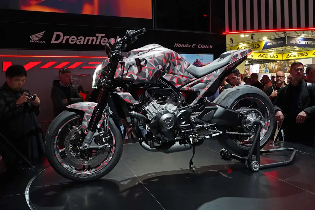 7 eicma-2025 honda-v3r-900-prototyp