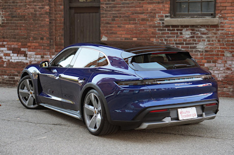 Editorial 2022 porsche taycan turbo cross turismo 07 jl
