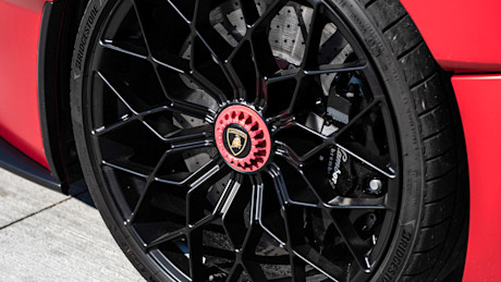 Editorial 2022 lamborghini huracan sto 13 jl cs