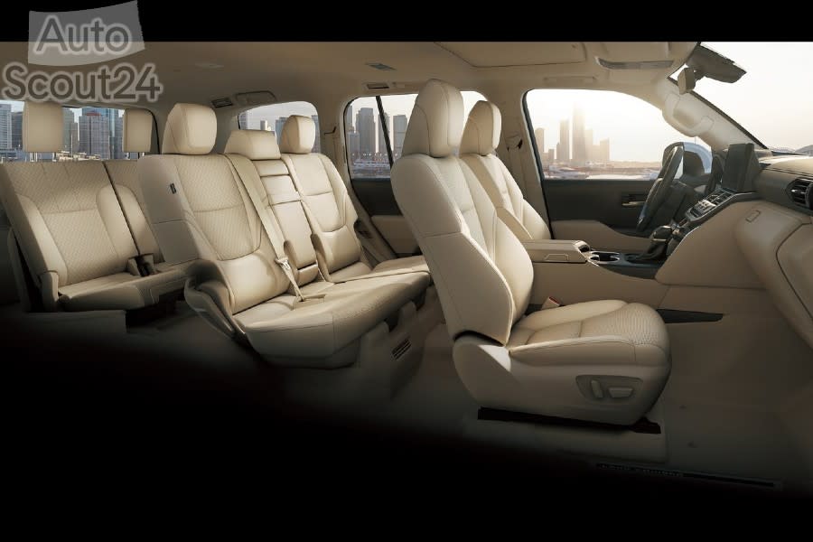 Toyota-Land_Cruiser-2022-1280-19 (1).jpg