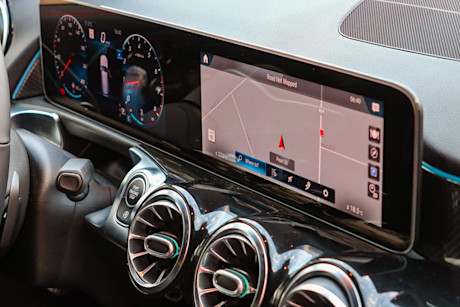 Editorial 2021 mercedes benz glb 250 4matic 24 jm