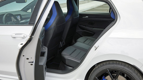 Editorial 2023 volkswagen golf r 20th anniversary edition 230803 20 interior 2