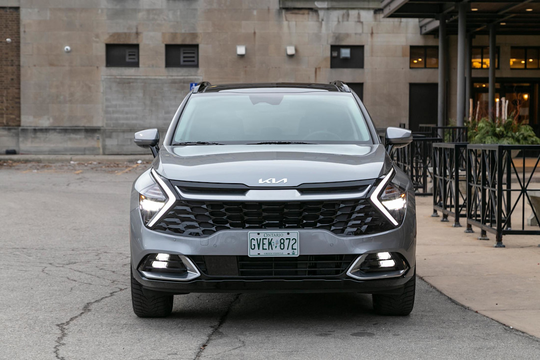 Editorial 2023 kia sportage phev ex premium 01 jw