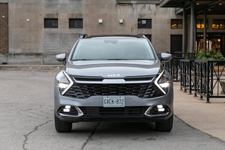 Editorial 2023 kia sportage phev ex premium 01 jw