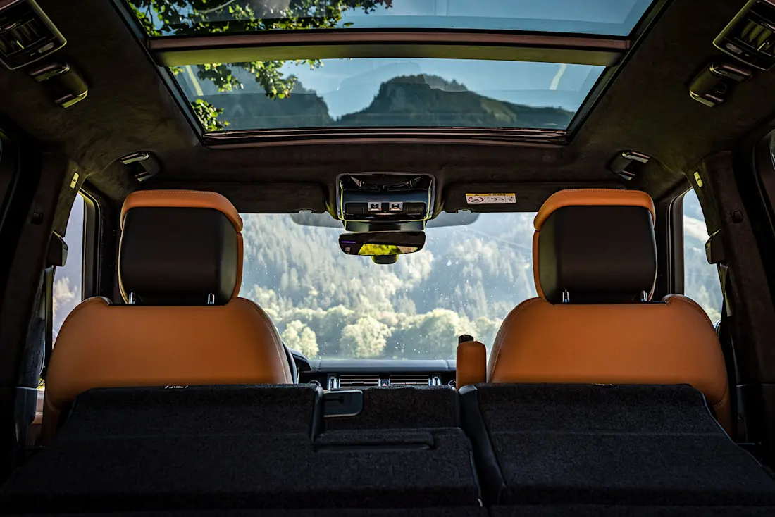 Range-Rover-SDV8-Autobiography-Trunkspace Range-Rover-SDV8-Autobiography-Trunkspace