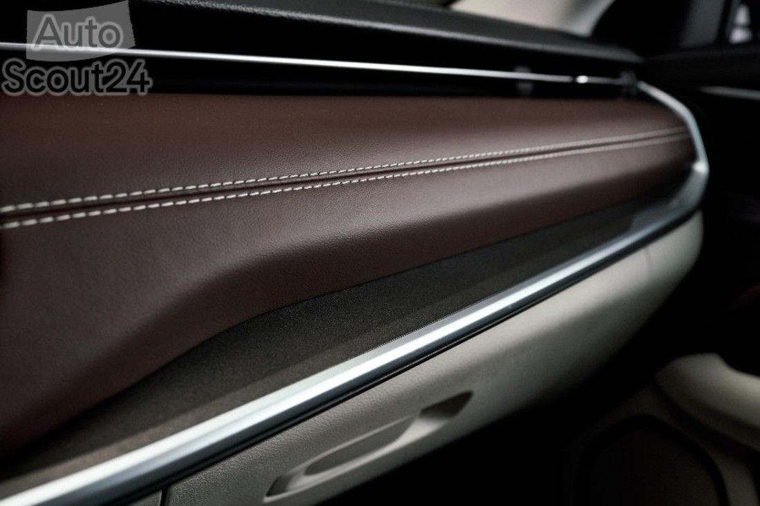 6.NewJeep®Compassinteriors (2).jpg