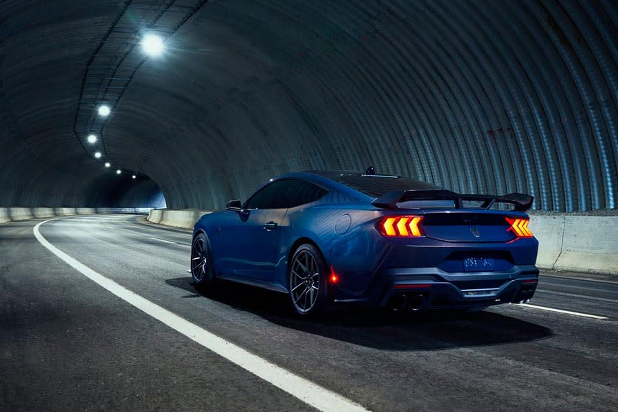 Ford-Mustang-Dark-Horse-nuevo (7).jpg