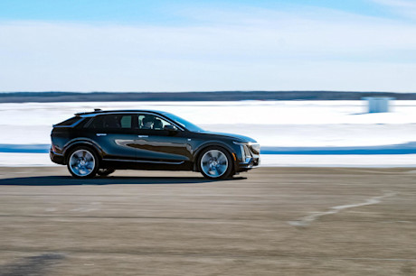 Editorial 2023 cadillac lyriq 05 jv