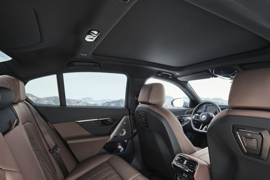 interior-nuevo-bmw-serie-5-2023 (5).jpg