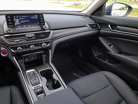 Editorial 2021 honda accord hybrid touring 14 sw