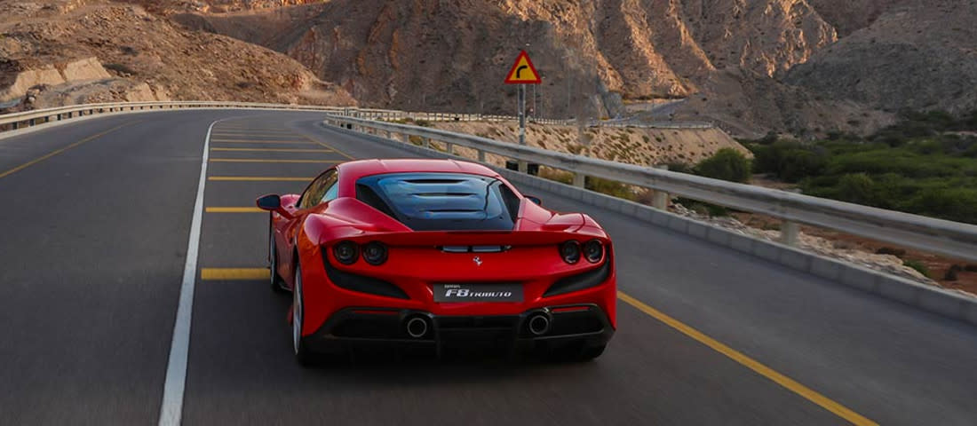 ferrari-f8-tributo-l-03-1100