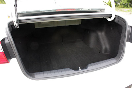 Editorial 2012 kia rio sedan cc 010 7246