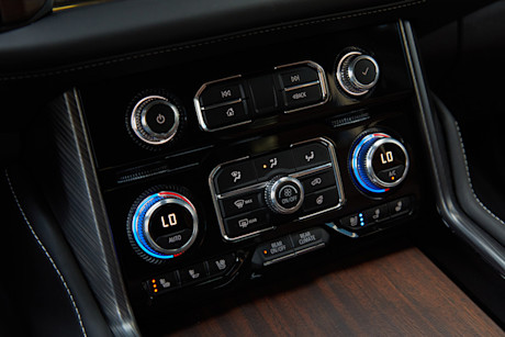 Editorial 2024 gmc yukon denali ultimate 4wd td jk 240624 27