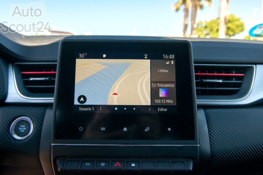 RENAULT_CAPTUR_e-TECH_HYBRID_020 (1).jpg