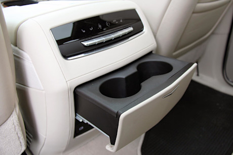 Editorial 2021 cadillac escalade esv premium luxury platinum 31 dw
