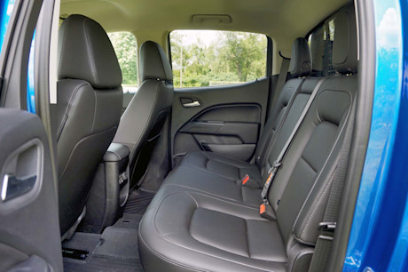 Editorial 04 2019 chevrolet colorado 13 sha