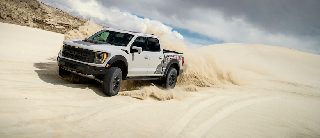 Editorial 2023 f 150 raptor r exterior  avalanche gray  03