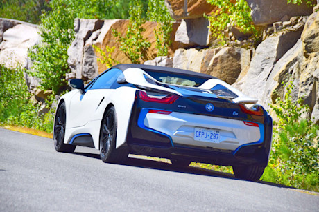 Editorial 2019 bmw i8 roadster 10 jp