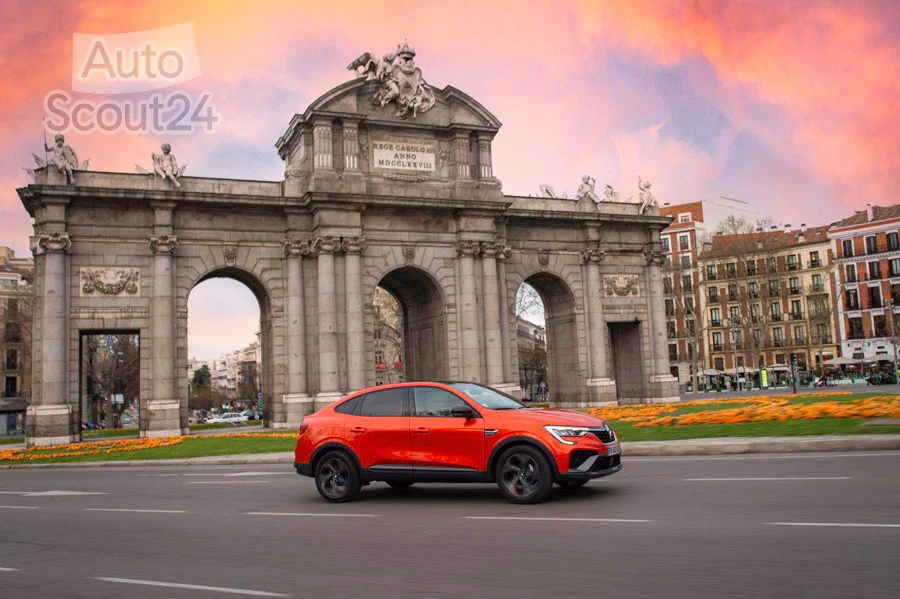 contacto-renault-arkana (8)