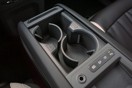 Editorial 2024 kia ev9 land gt line awd td 240417 28 di