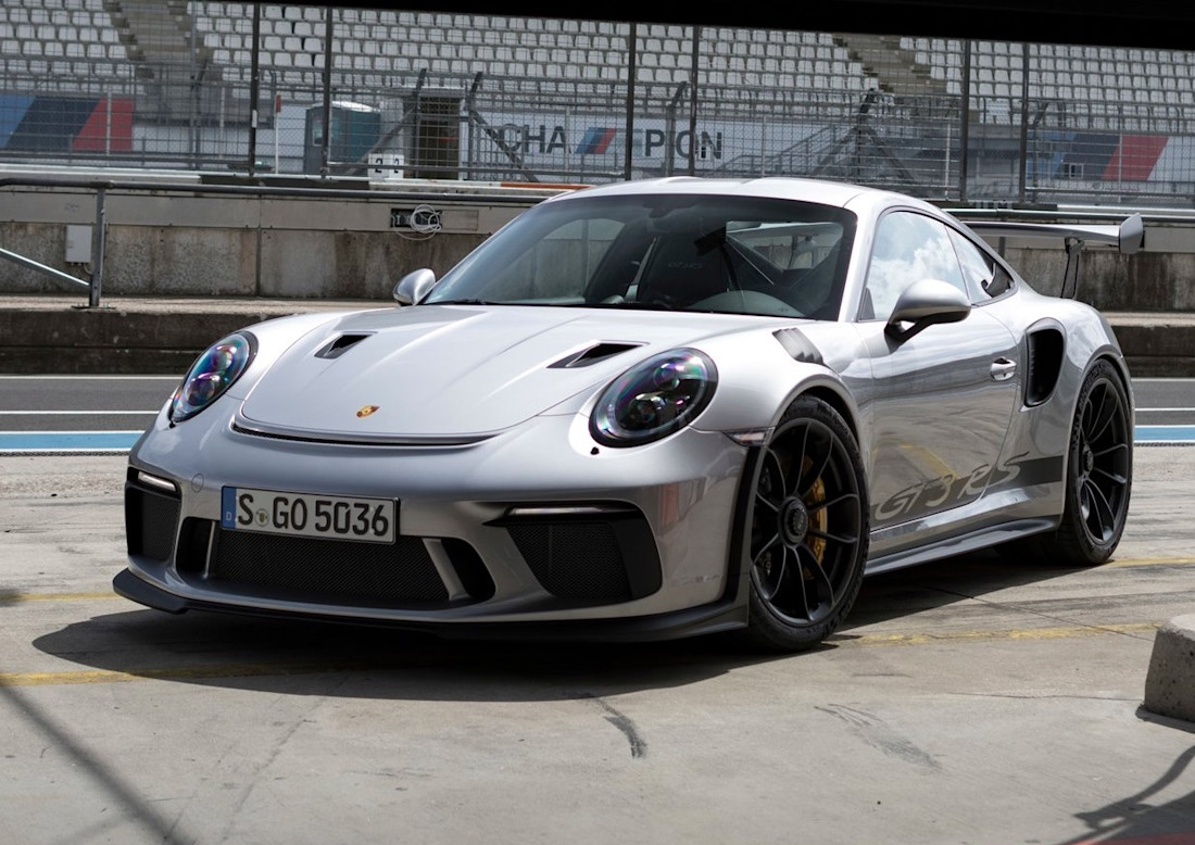 porsche-911-gt3-rs-front