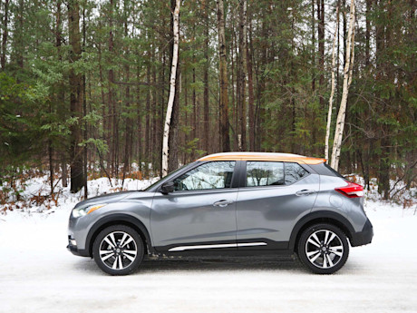 Editorial 2019 nissan kicks sr 03 jp
