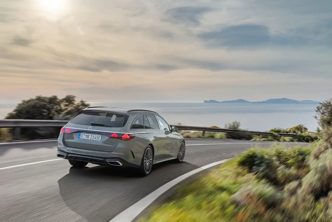 Mercedes-Benz-E-Klasse-T-Modell-2023-Dynamic Mercedes-Benz-E-Klasse-T-Modell-2023-Dynamic