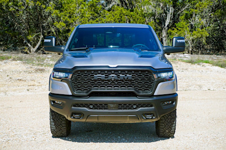 Editorial 2025 ram 1500 rebel 240222 01 di