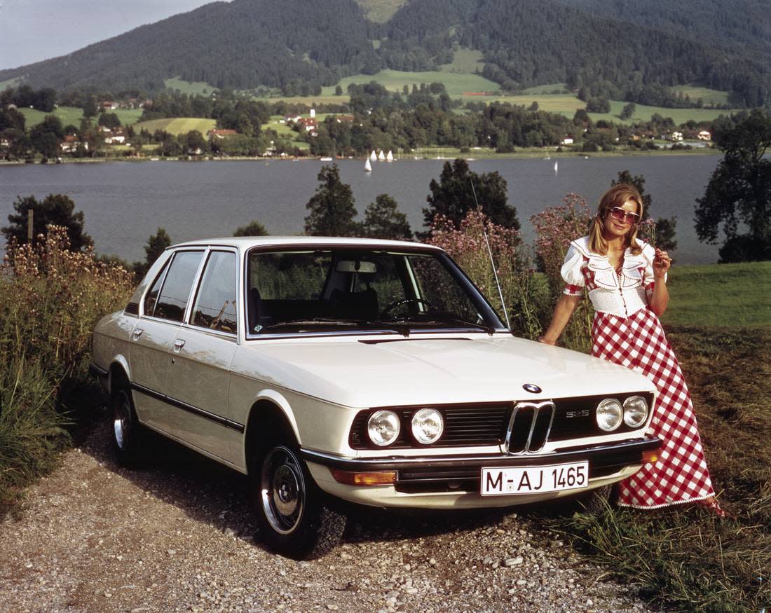 2H9WFhN7OHOnN4vCqVJcGi-dc5ca04dc426dcdda56a694eee59dd29-bmw-525-front-1100